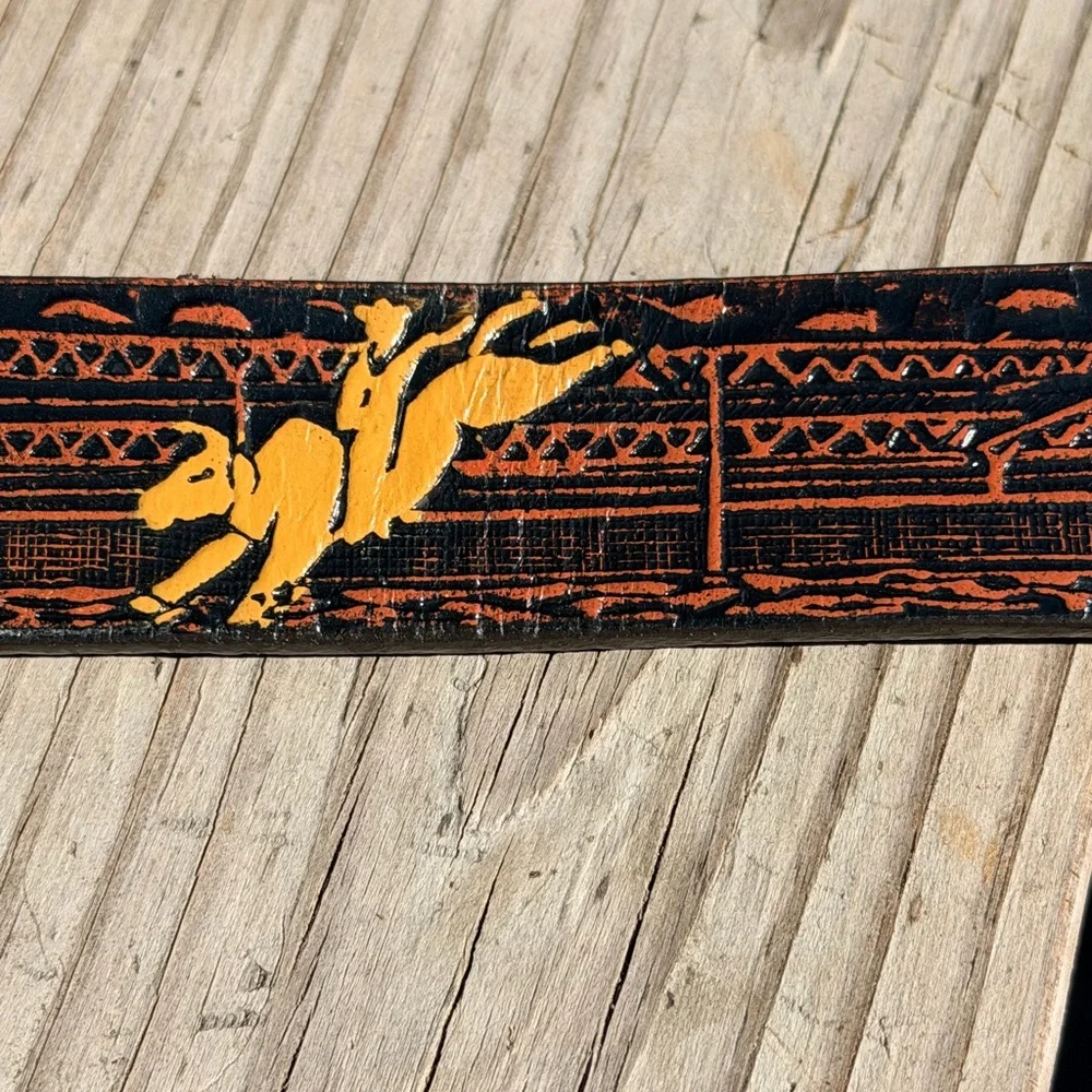Vintage Western Leather Belt w/ Cowboy Buckle |‎ Youth XS 24”